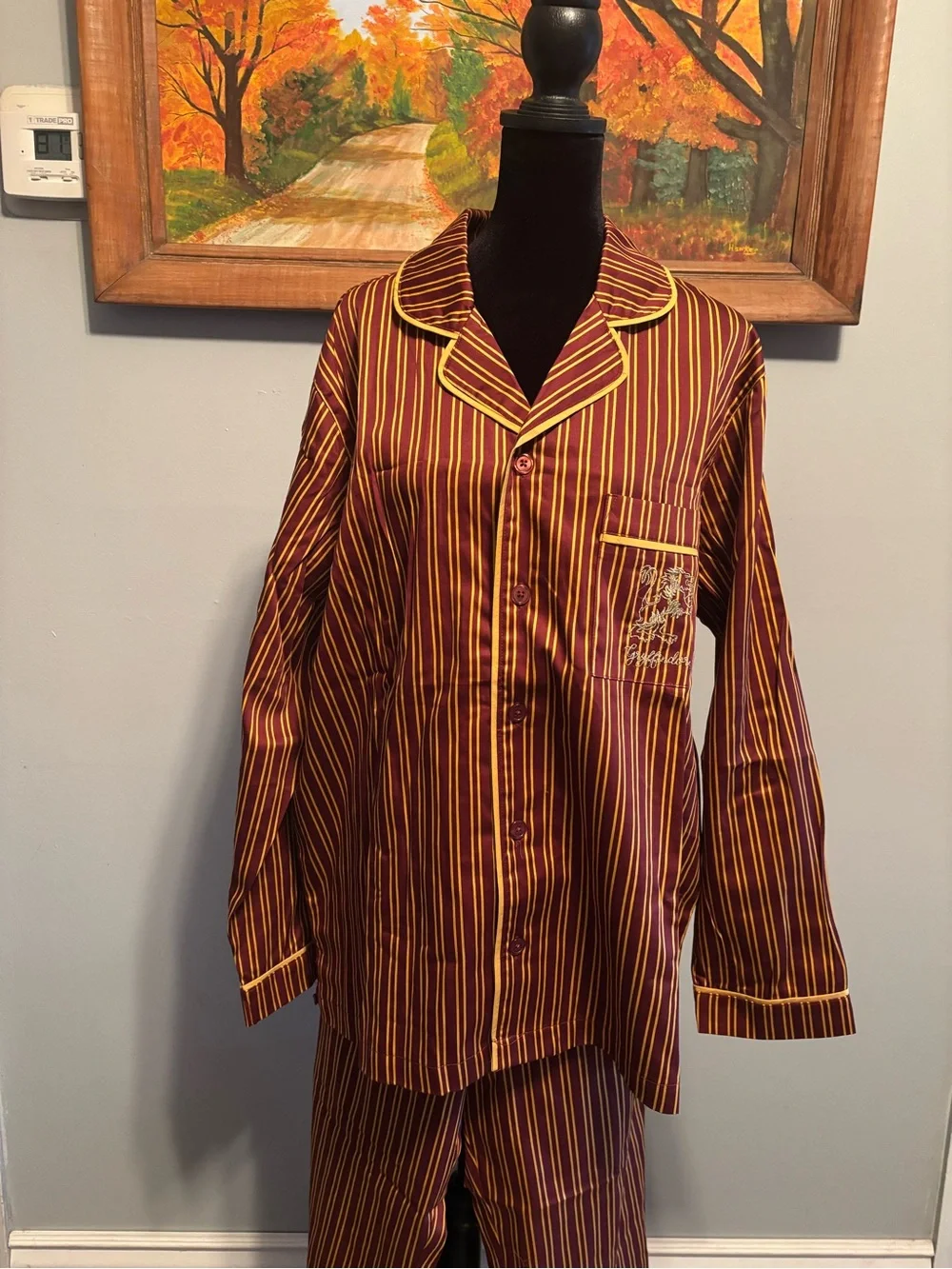 Pottery Barn Cotton Harry Potter Burgundy & Gold Striped Button-Up Pajama Set L